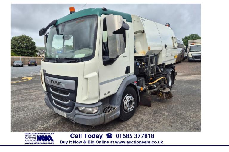 2019 DAF TRUCKS LF 180 FA 4X2 12TON JOHNSTON BODY SWEEPER (EURO 6). -------------------------- NA...