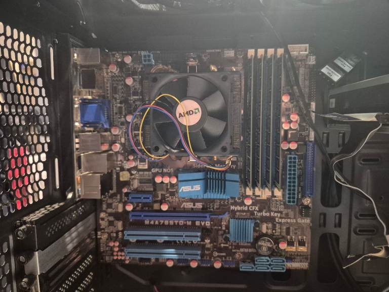 Asus M4A7BSTD-M EVO Motherboard + CPU + 16GB RAM