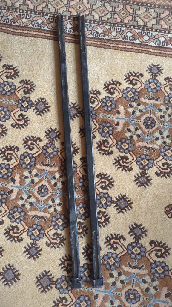 Thule roof bars 853 length 120 cm