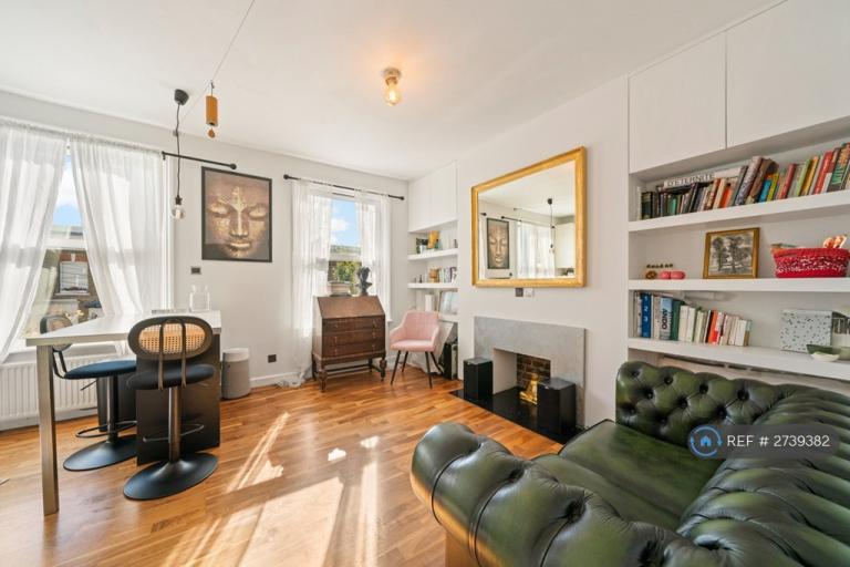 2 bedroom flat in Portnall Road, London, W9 (2 bed) (#2739382)