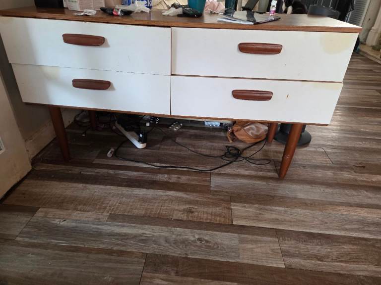 Free furniture 