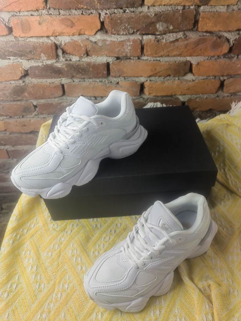 New Balance 9060 – Size UK 5.5
