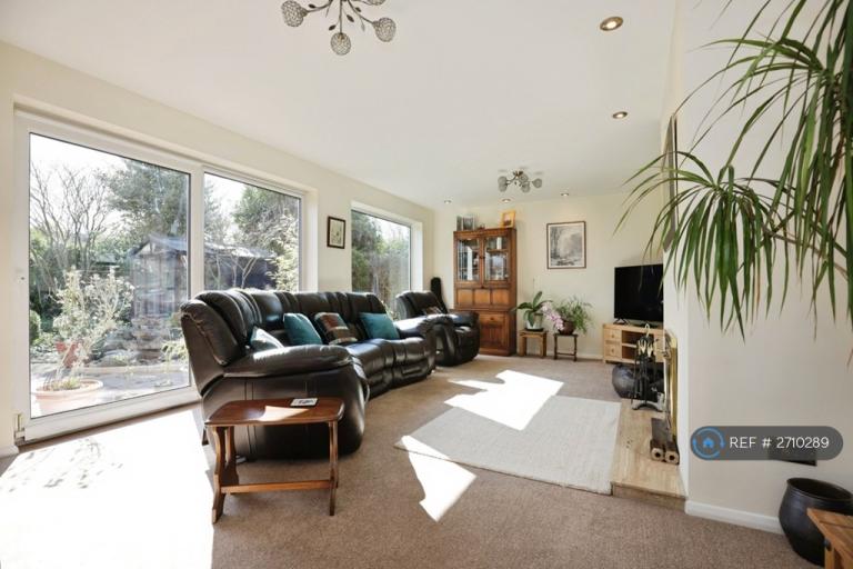 4 bedroom house in Beech Drive, Rugby, CV23 (4 bed) (#2710289)