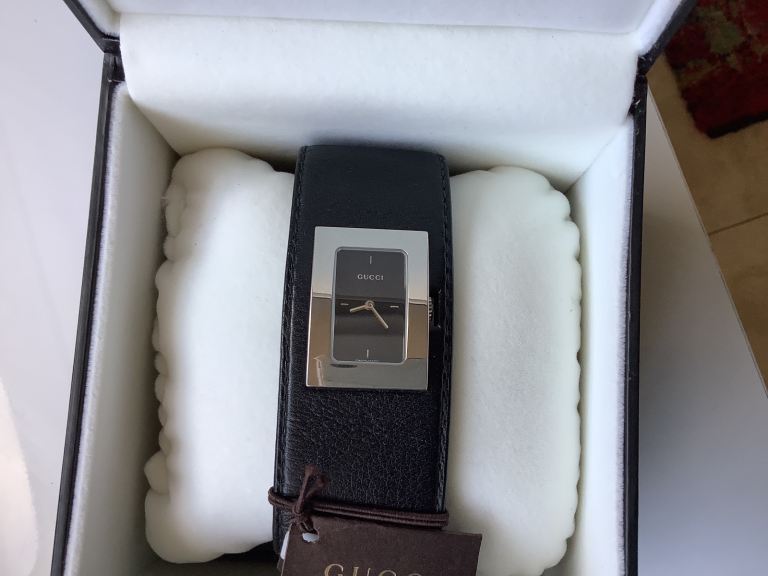 GUCCI WATCH.