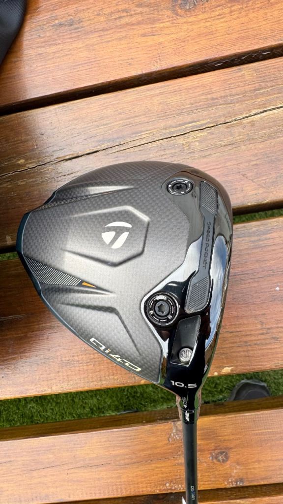 Taylor made qi4d driver 10.5 reg shaft.
