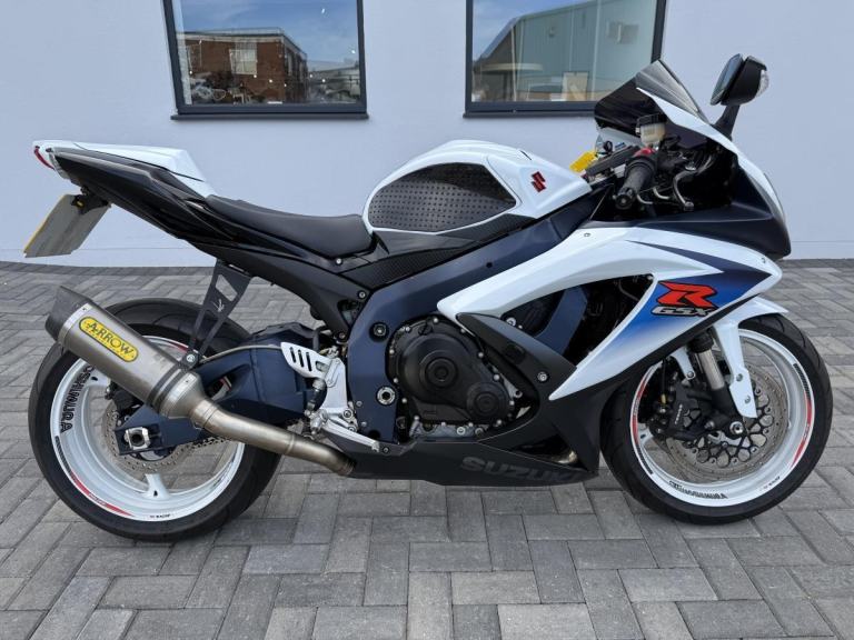 SUZUKI GSX-R750