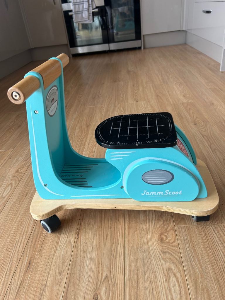 Mamas and papas Toddler ride on scooter 