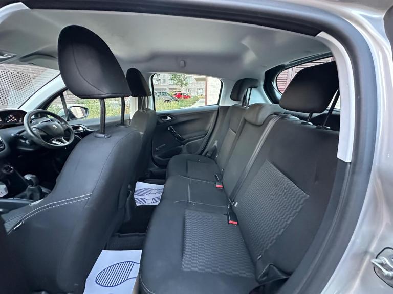 2017 Peugeot 208 1.2 PureTech Active Euro 6 5dr HATCHBACK Petrol Manual