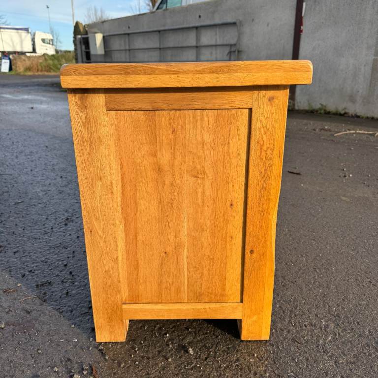 Solid Oak TV Unit Modern Oak Furnitureland Cabinet Stand Rustic Original