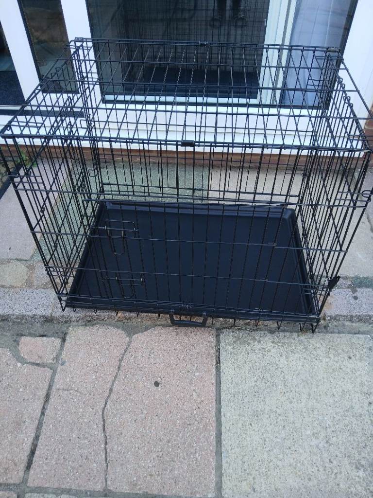 Meduim dog cage 