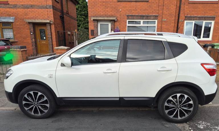 Nissan, QASHQAI, Hatchback, 2011, Manual, 1598 (cc), 5 doors