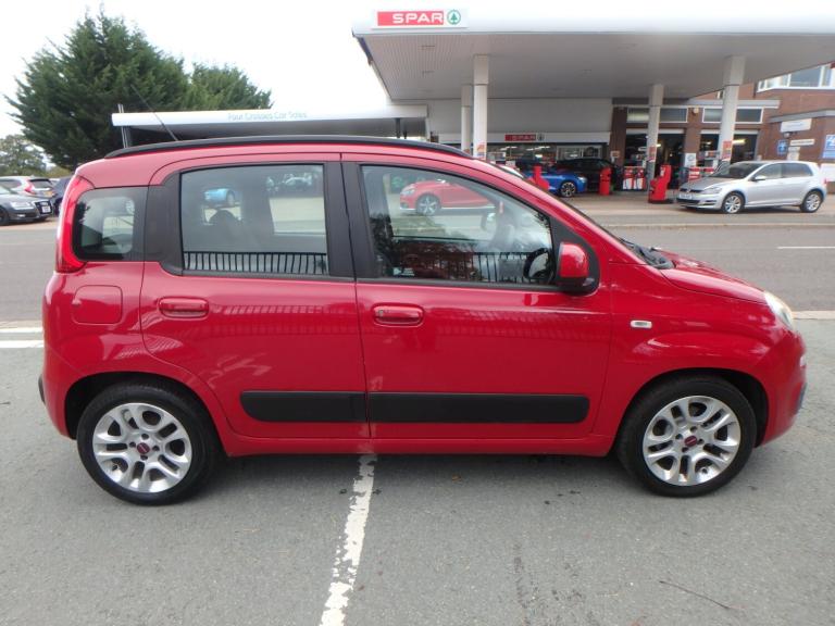 2012 Fiat Panda 1.2 Lounge 5dr..£35 Road Tax HATCHBACK Petrol Manual