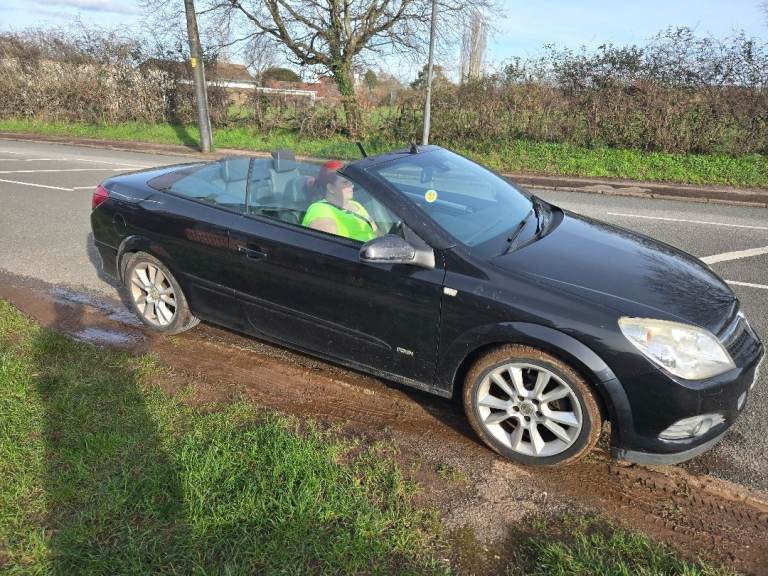Vauxhall, ASTRA, Convertible, 2009, Manual, 1796 (cc), 3 doors