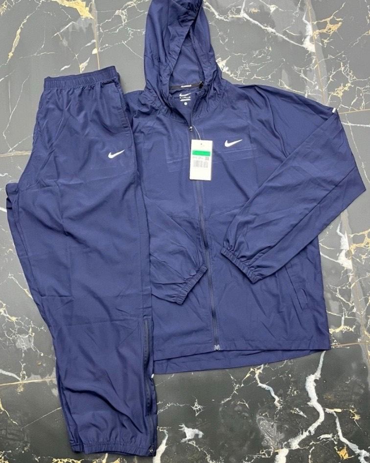 Men’s navy blue Nike miller tracksuit size M men’s new with tags 