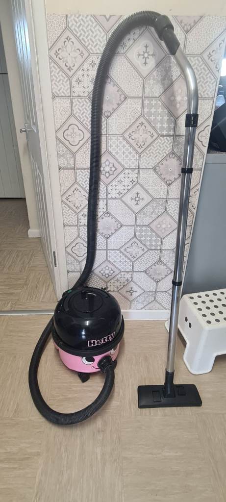 Numatic Hetty Vacuum Cleaner twin's speed 1200 watt – Pink, Good Condition