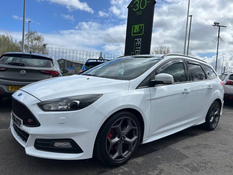 2016 Ford Focus 2.0 TDCi ST-3 Estate 5dr Diesel Manual Euro 6 (s/s) (185 ps) Estate Diesel Manual