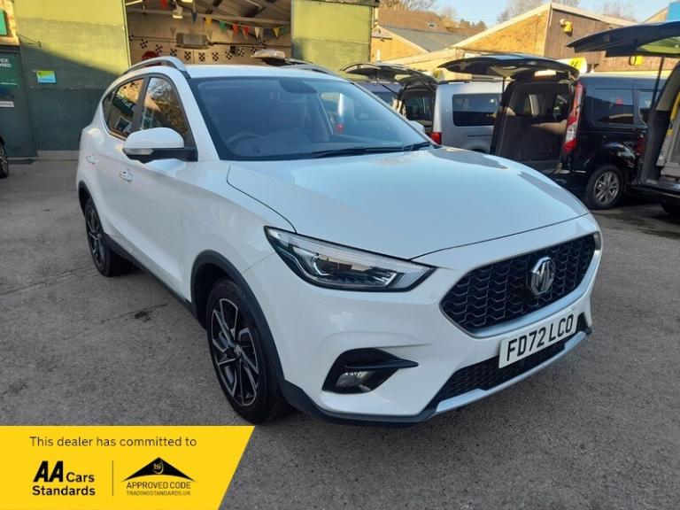 MG ZS EXCLUSIVE 1.0 T-GDI 1OWNER, FULL HISTORY LEATHER TRIM, +NAV AND CAMERA