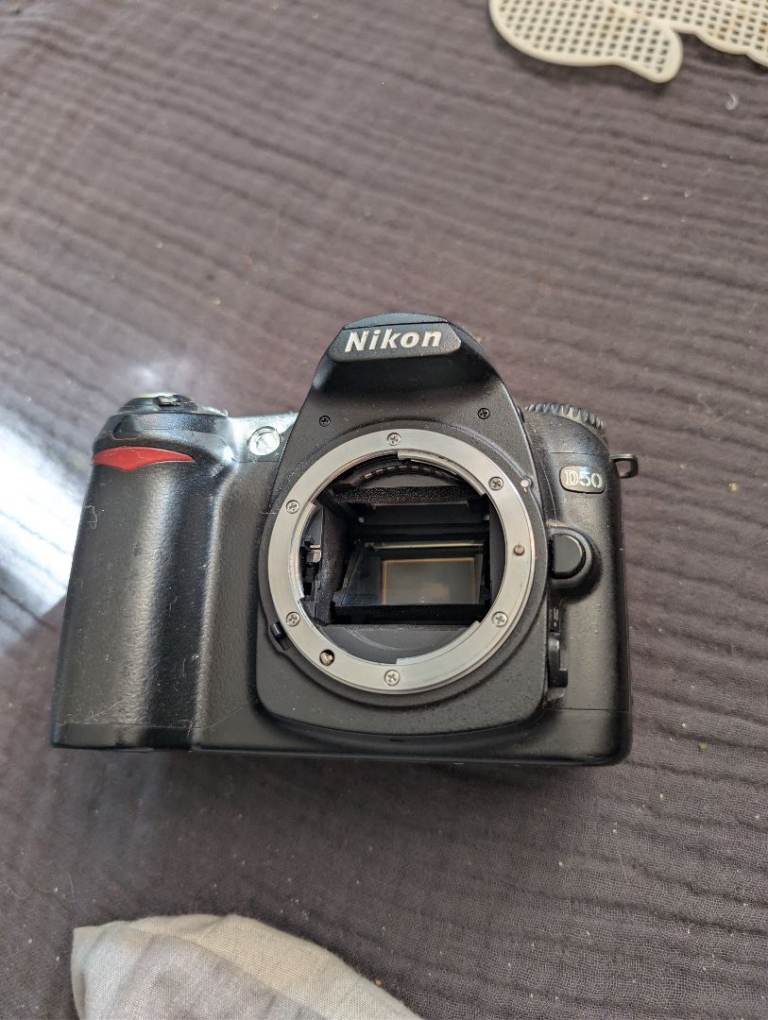 Nikon D50 Digital Camera Body – Good Condition