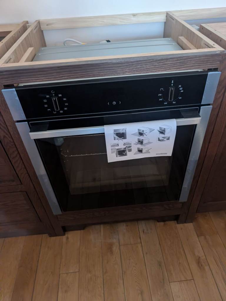 New Neff N50 CircoTherm Single Oven SlideAway Door