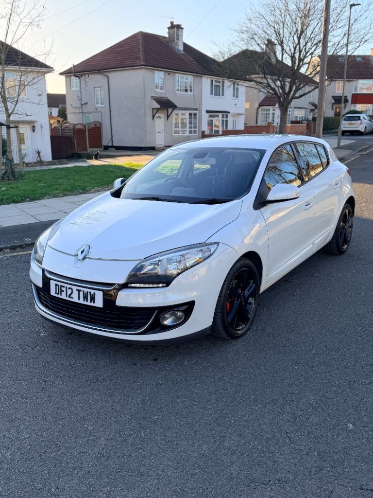Renault, MEGANE, Hatchback, 2012, Manual, 1598 (cc), 5 doors