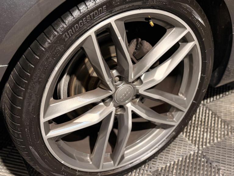 2017 Audi A6 Saloon 2.0 TDI ultra Black Edition Euro 6 (s/s) 4dr SALOON Diesel Manual