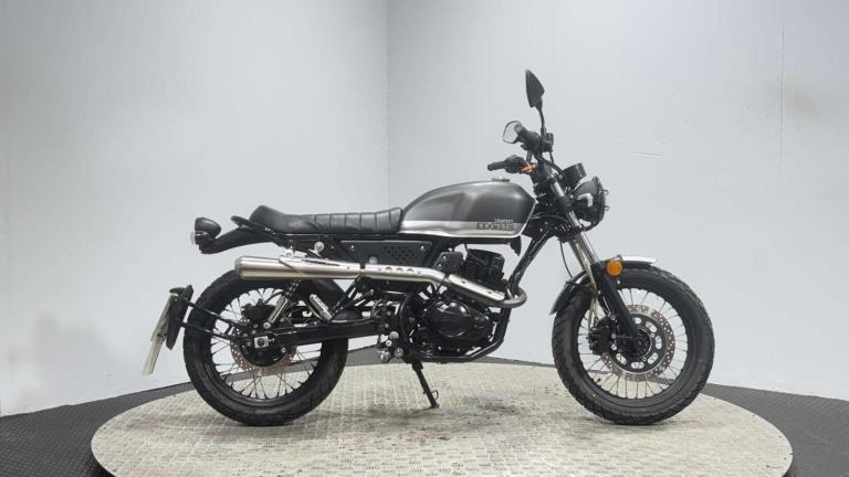 Lexmoto Tempest 2024 ONLY 2K 1 OWNER BIKE LONG MOT LEARNER BIKE 125CC SCRAMBLER