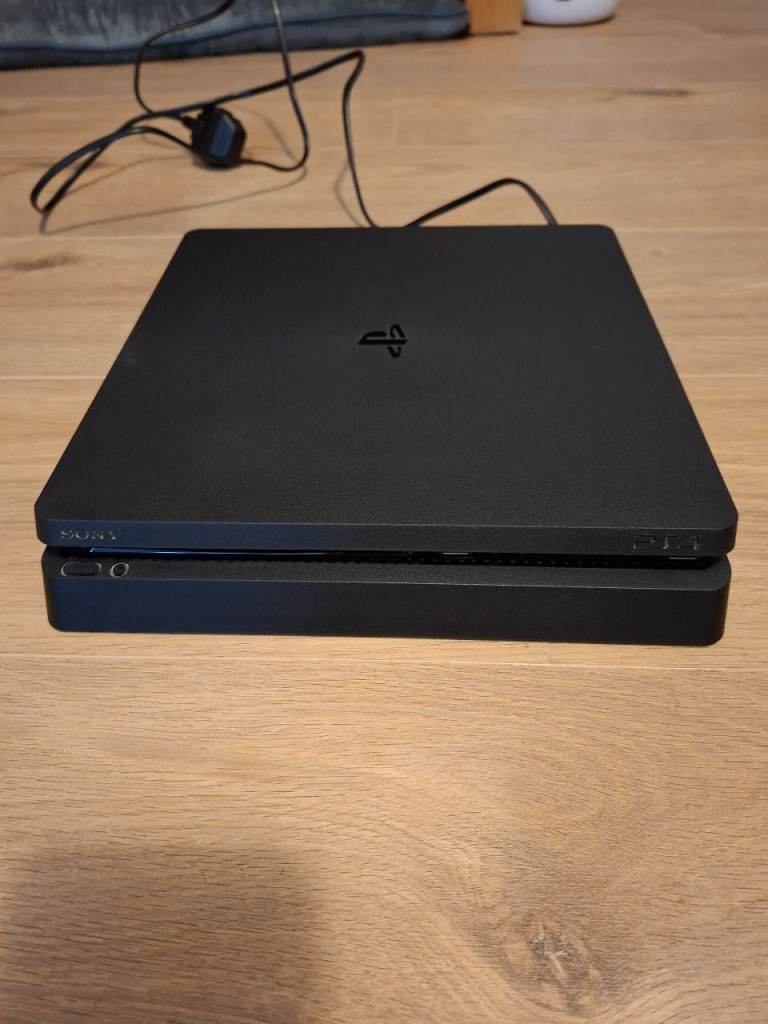 Sony PlayStation 4 500gb + 13+ games, 4 new + New Racing Wheel