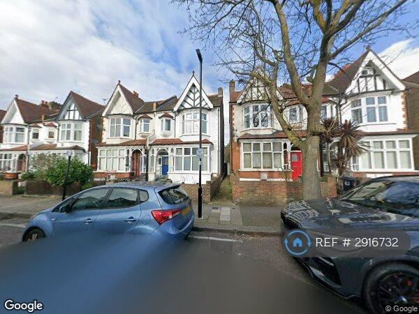 1 bedroom in Wavertree Road, London, SW2 (#2916732)