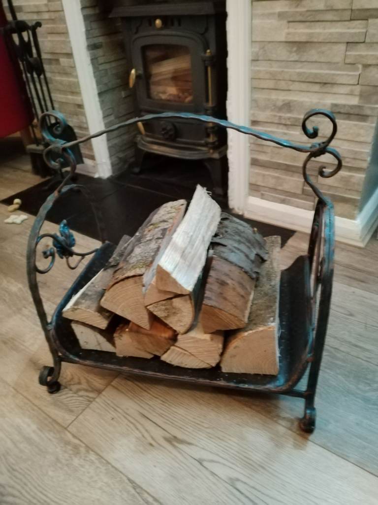 Log holder for fireplace 