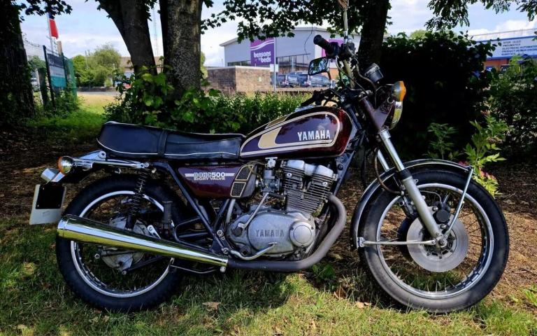 1976 Yamaha XS 500  PETROL Manual