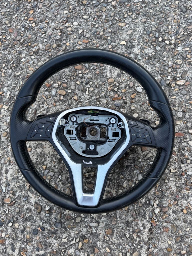 2x steering wheel mercedes