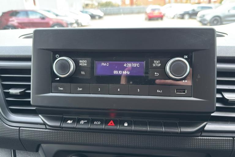  Renault Trafic 2.0 Dci Blue Sl28 Business Panel Van 5dr Diesel Manual L1 H1