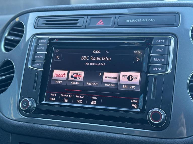 2015 Volkswagen Tiguan 2.0 TDI BlueMotion Tech R-Line DSG 4WD Euro 6 (s/s) 5dr ESTATE Diesel Auto...