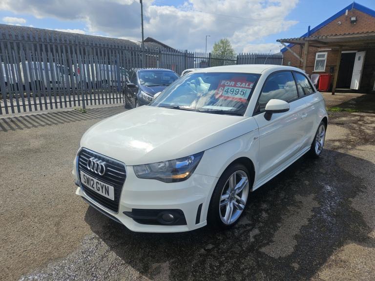 AUDI A1 1.6 TDI S line 2012