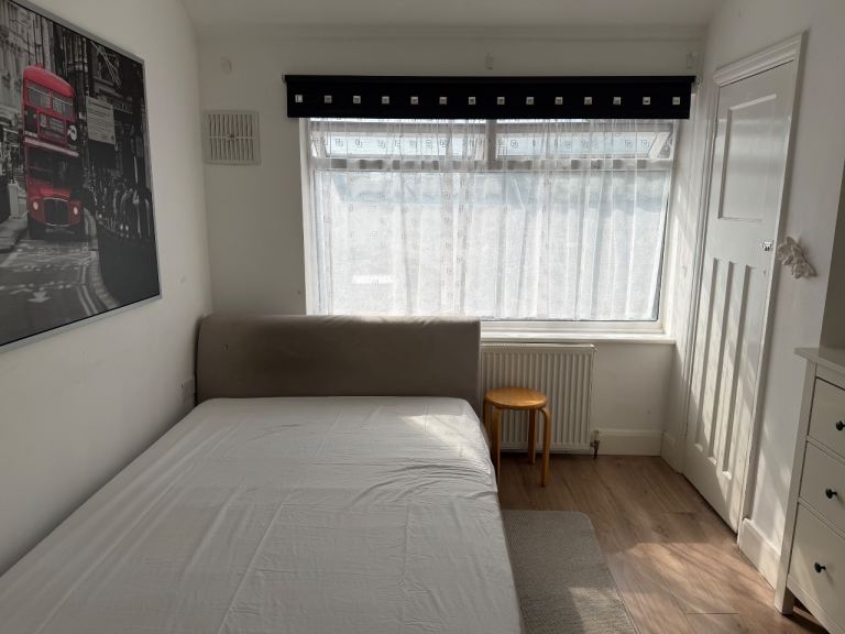 Double Room to Rent in a shared house 