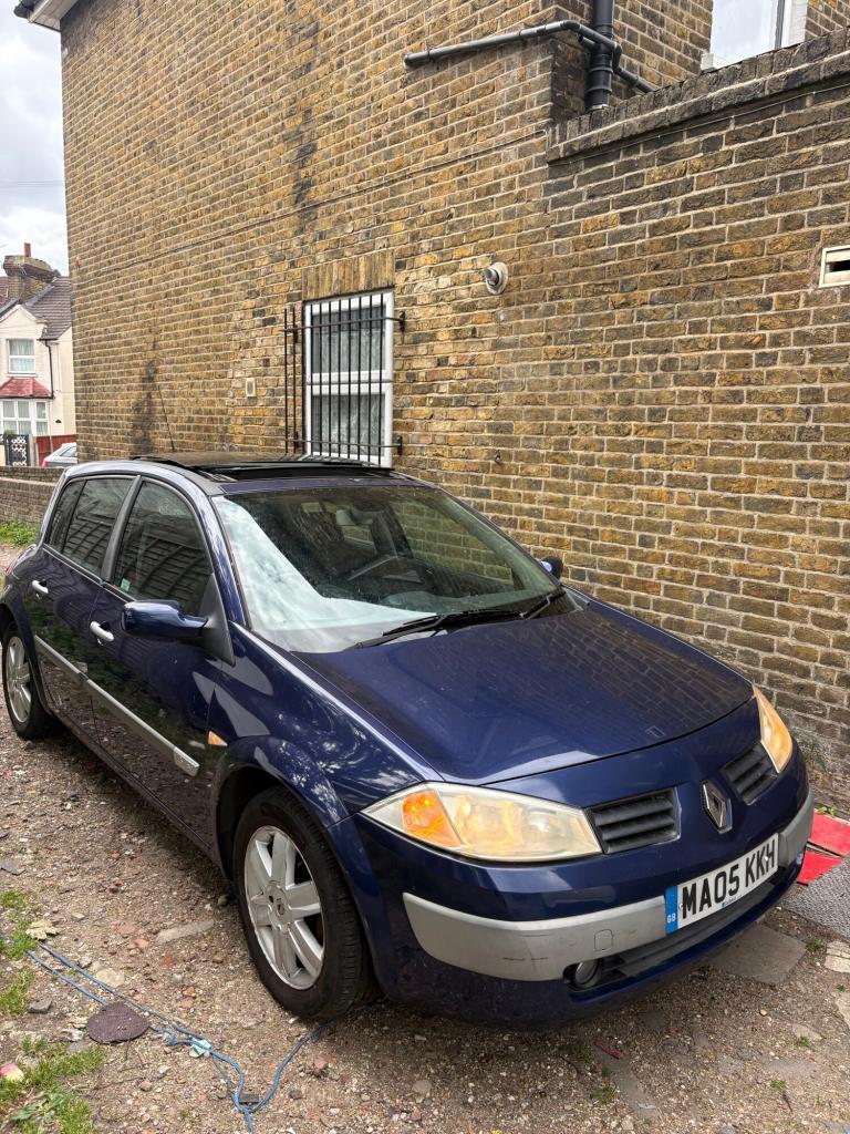 2005 Renault Megane 1.6 VVT Dynamique 5dr Auto HATCHBACK Petrol Automatic