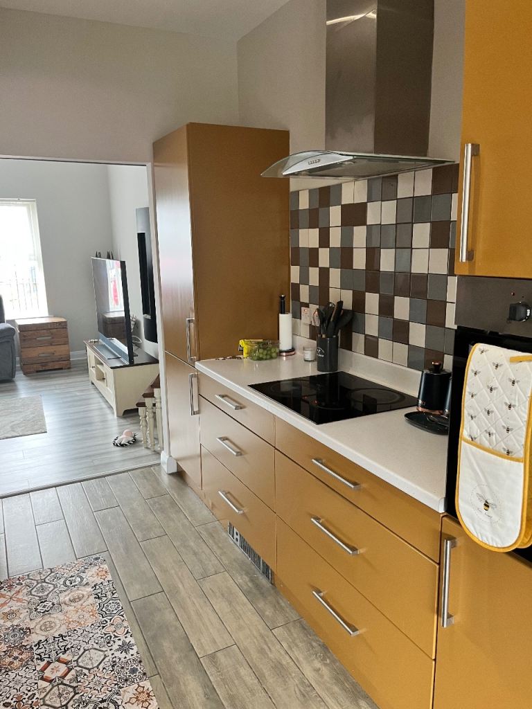 Kitchen Units and Worktop 