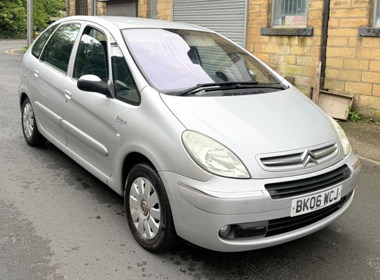 2006 CITROEN XSARA PICASSO EXCLUSIVE 1.6 HDI DIESEL 90 BHP TOW BAR LOW MILES 103K MILES