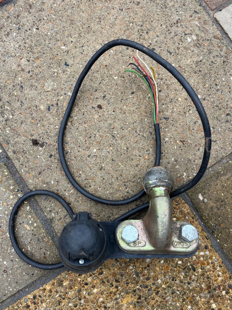 Towball and electrics