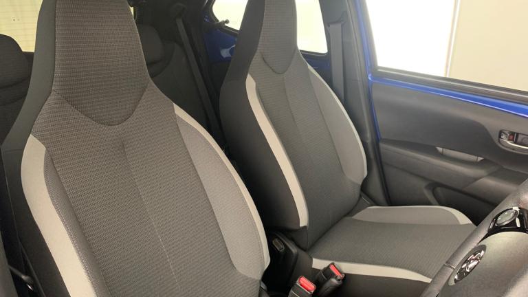 2022 Toyota AYGO 1.0 VVT-i x-trend Hatchback 5dr Petrol x-shift Euro 6 (Safety Sense) (71 ps Hatc...