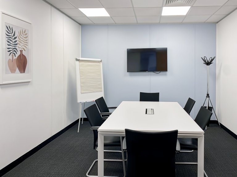 Manchester - M503UB \ Office for Rent with 4 Workstations