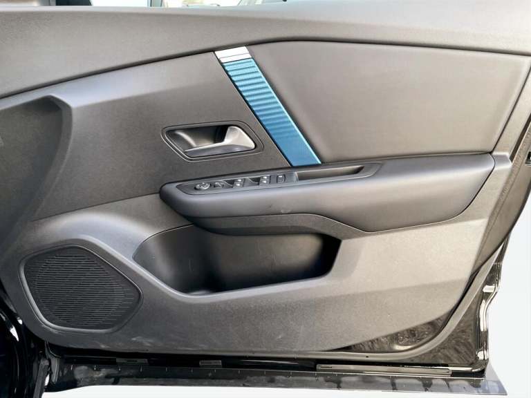 2023 Citroen e-C4 50kWh Shine Plus Auto 5dr (7.4kW Charger) HATCHBACK Electric Automatic