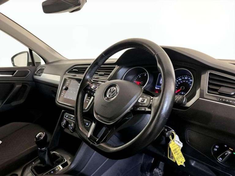 2017 Volkswagen Tiguan 2.0 TDI SE Navigation Euro 6 (s/s) 5dr Manual SUV Diesel Manual