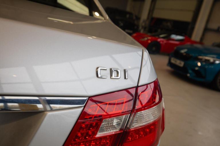 2009 Mercedes-Benz E Class E220 CDI BlueEFFICIENCY SE 4dr Tip Auto SALOON DIESEL Automatic