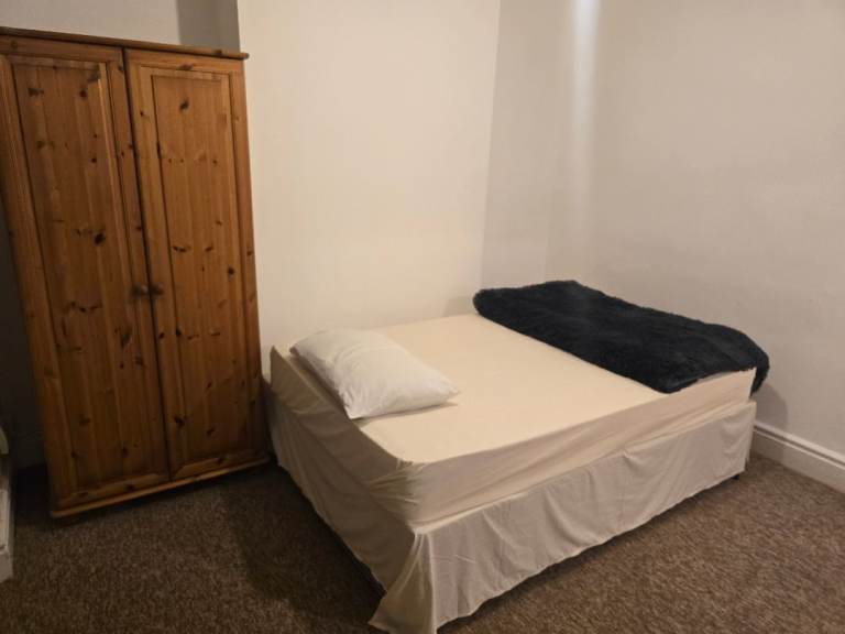 1 Double Room