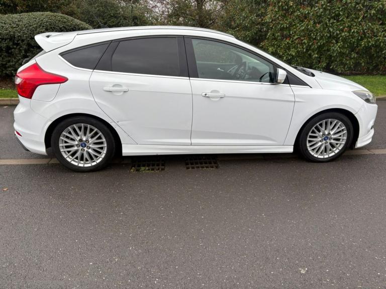 2012 Ford Focus 1.6 TDCi 115 Zetec S 5dr HATCHBACK Diesel Manual