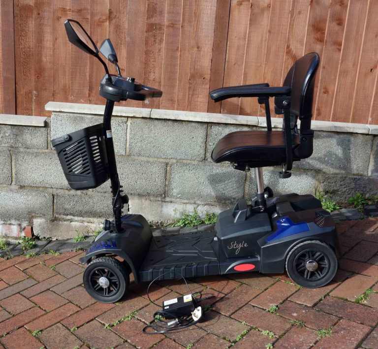 Drive Style lightweight foldable 4mph mobility scooter