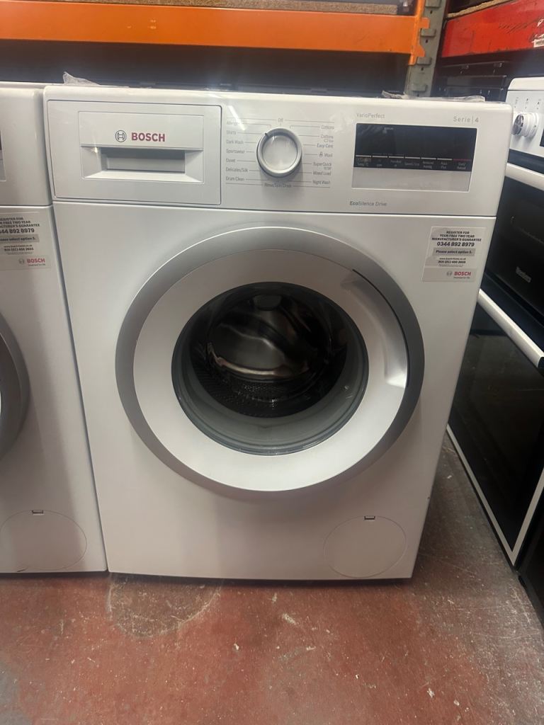 WHITE BOSCH WASHING MACHINE 