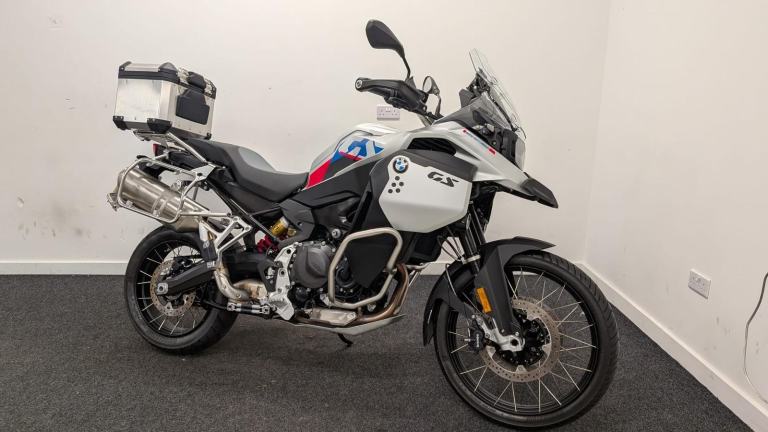 BMW F900GS ADVENTURE ** 515 MILES - QUICK SHIFT - TOP BOX **