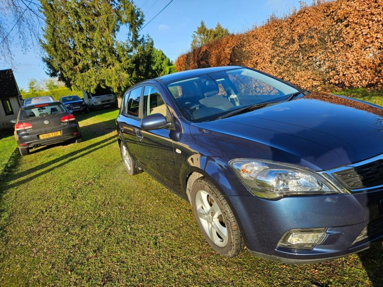 2010 Kia Ceed 1.6 2 5dr Auto HATCHBACK Petrol Automatic